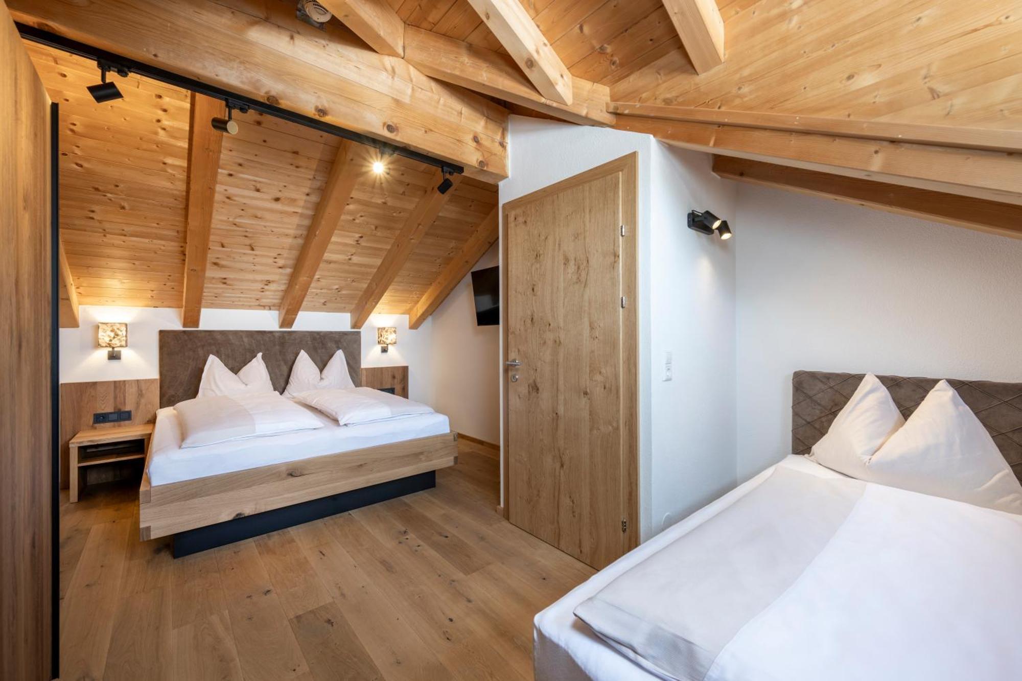 Hotel Almschloessl & Schrotteralm Obertauern Bagian luar foto
